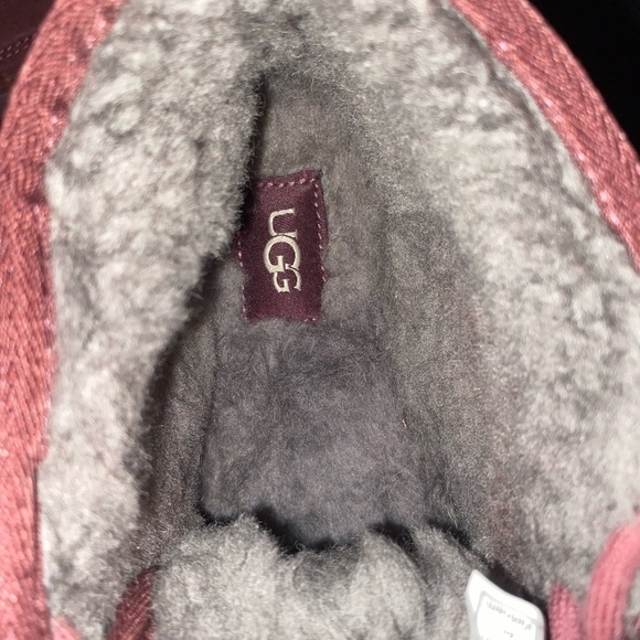 UGGS-LACE UP BOOTS-SIZE 7 - Picture 10 of 14